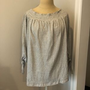 Cha Cha Vente Women's Striped Top Size Medium